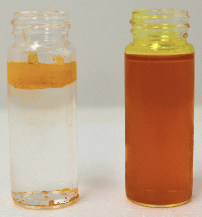 Native curcumin separating in water beside a homogeneous z-curcumin solution